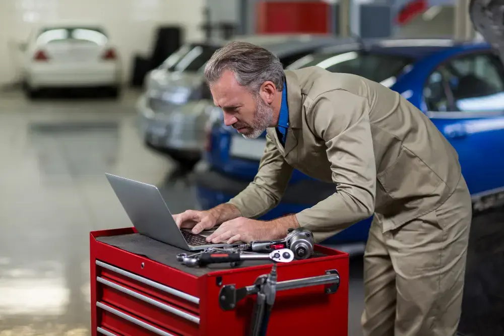 Teknologi Diagnostik Modern Tingkatkan Kualitas Service Mobil di Malang